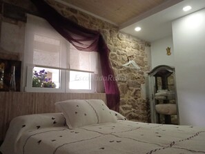 5 bedrooms
