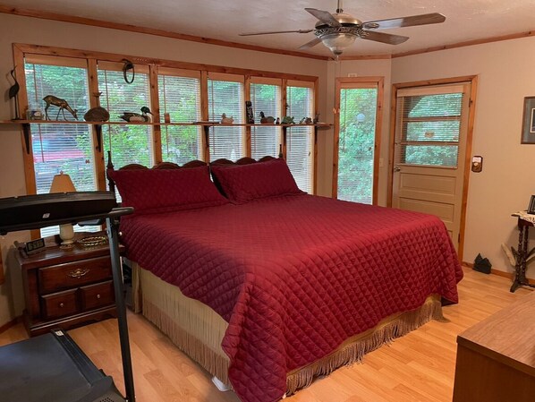 2 bedrooms, bed sheets