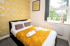 1 bedroom, desk, iron/ironing board, WiFi - Amber Suite Moseley Birmingham STAE-Homes (Birmingham)