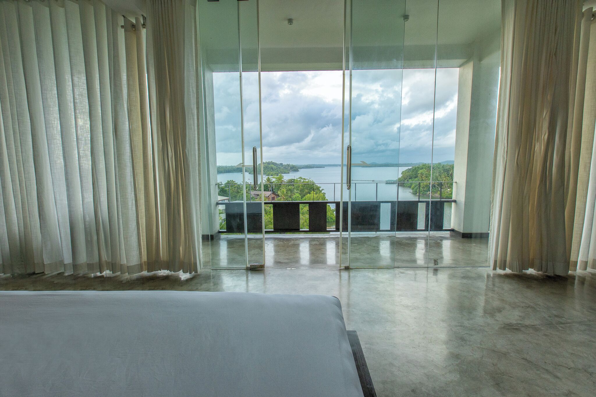 家庭套房, 2 间卧室, 湖景 | 露台