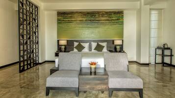 Superior Room | Hypo-allergenic bedding, minibar, in-room safe, individually furnished