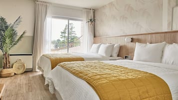 Double Room | Iron/ironing board, free WiFi, bed sheets