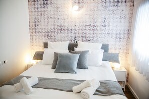 Apartment, 3 Bedrooms | 3 bedrooms, in-room safe, individually decorated, individually furnished - YalaRent Midtown towers TLV (Tel Aviv)