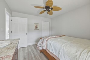 3 bedrooms, WiFi, bed sheets