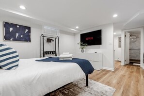 3 habitaciones, escritorio, tabla de planchar con plancha y wifi 