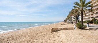 Apartment "The Sunset Calafell" near the beach with Wi-Fi