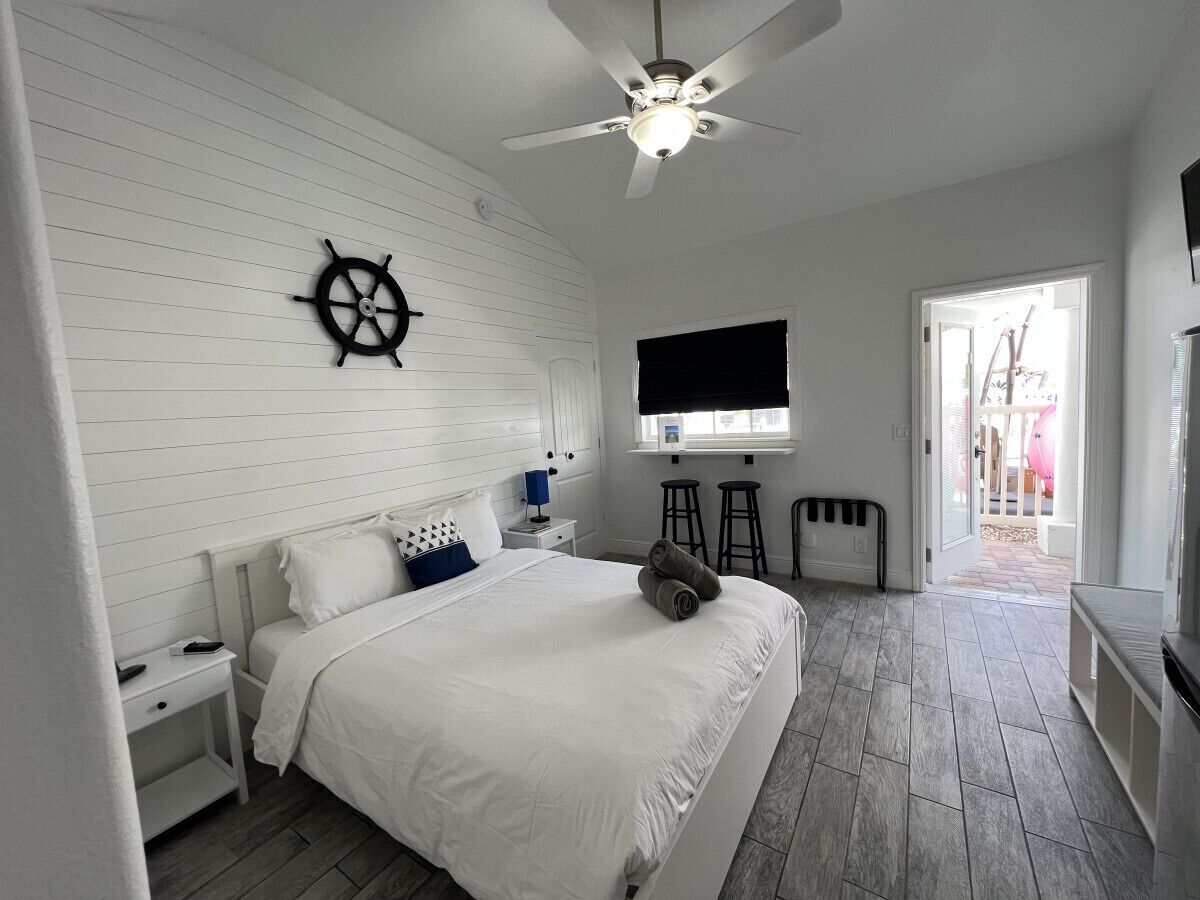 1 slaapkamer, een strijkplank/strijkijzer, gratis wifi, beddengoed