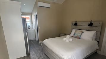 1 chambre, fer et planche Ă repasser, Wi-Fi gratuit, draps fournis