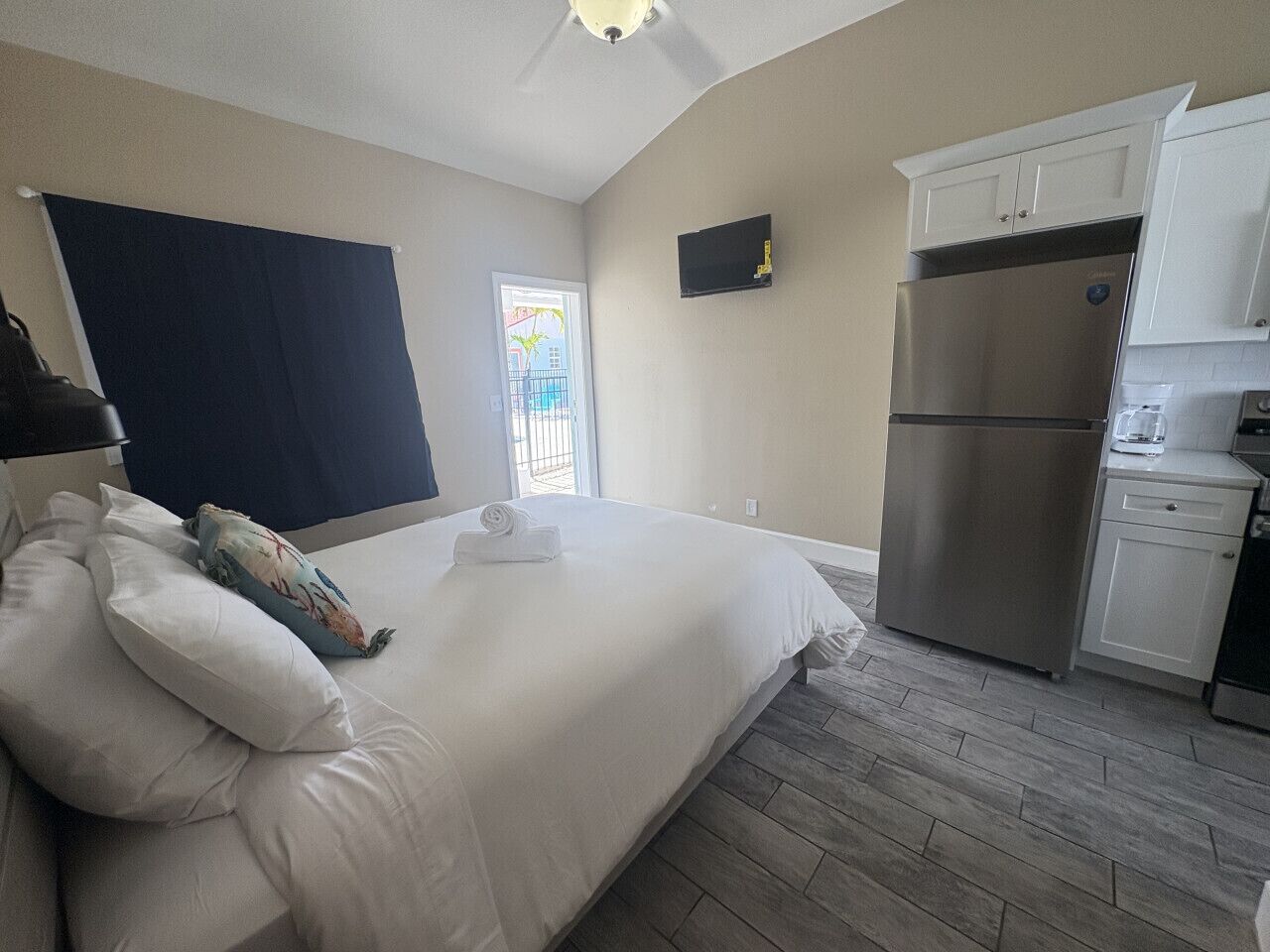 1 chambre, fer et planche à repasser, Wi-Fi gratuit, draps fournis