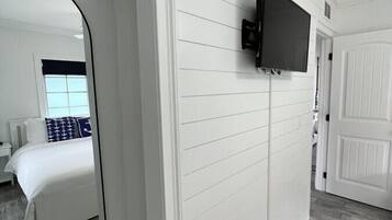 2 chambres, fer et planche à repasser, accès au Wi-Fi (inclus)