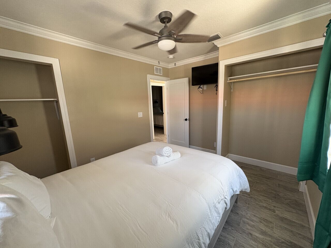 2 sovrum, strykjärn/strykbräda, gratis wi-fi och sängkläder