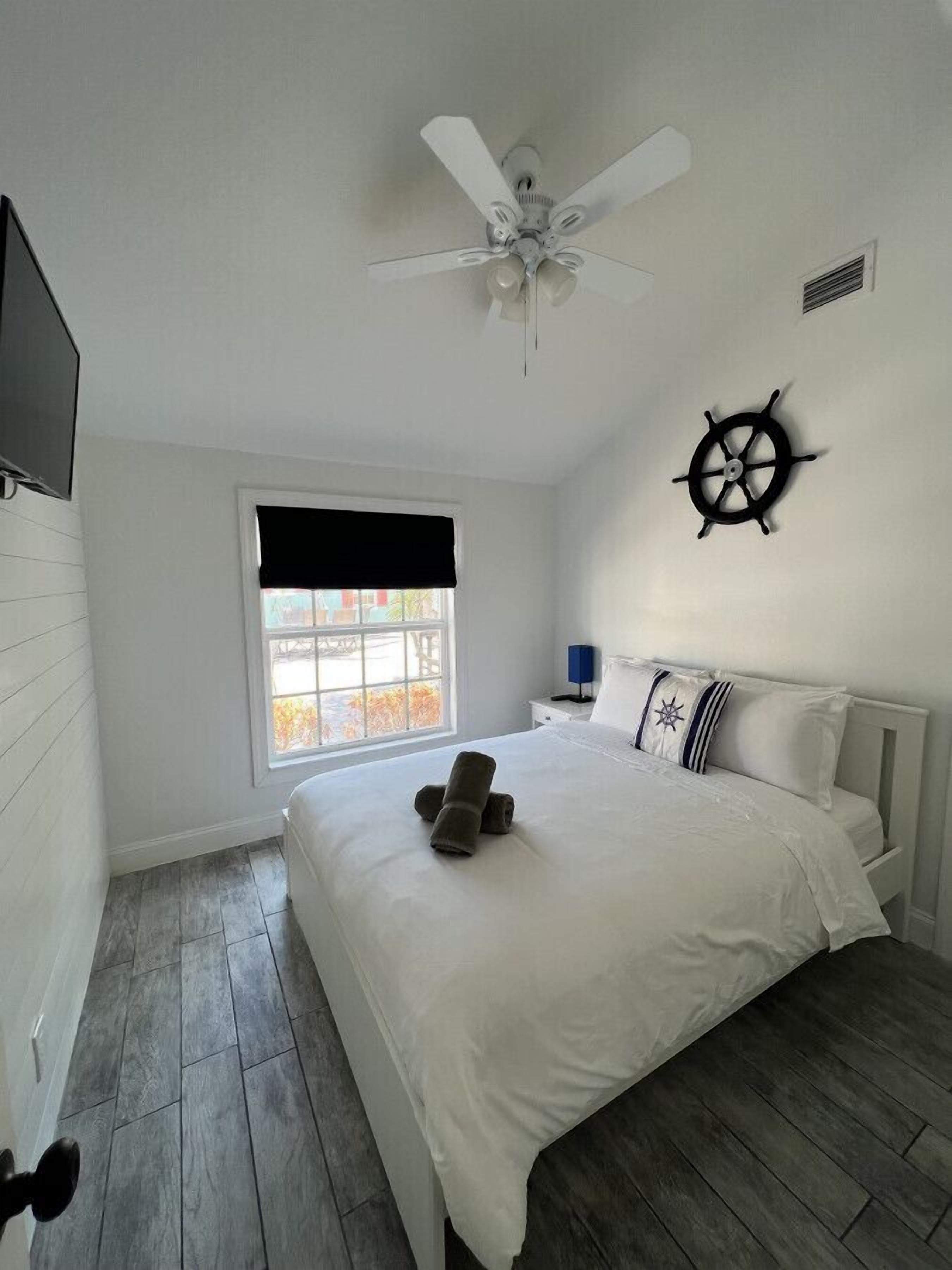 2 chambres, fer et planche à repasser, accès au Wi-Fi (inclus)