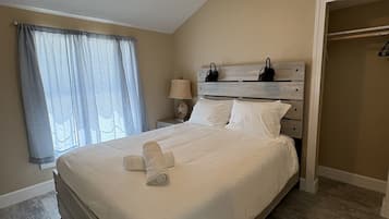 2 chambres, fer et planche Ă repasser, Wi-Fi gratuit, draps fournis