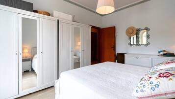 2 soverom, strykejern/-brett, wi-fi (inkludert) og sengetøy