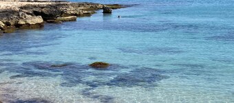 Holiday Home 'Casa Del Riccio' with Sea View, Wi-Fi and Air Conditioning