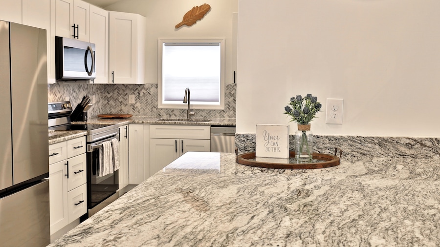 Rutland's Hidden Gem: 2 Br/1ba Renovated Home Close To Everything 2 Bedroom Home