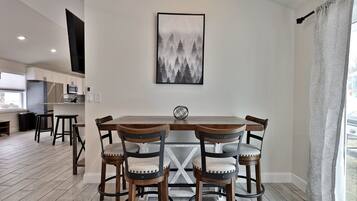 تناول الطعام