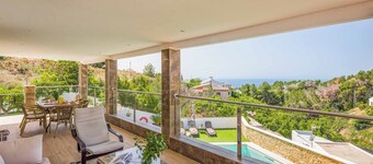 Villa Alberto - Four Bedroom Villa, Sleeps 8