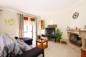 Living area - B36 - Dona Ana Secluded Spot (Lagos)