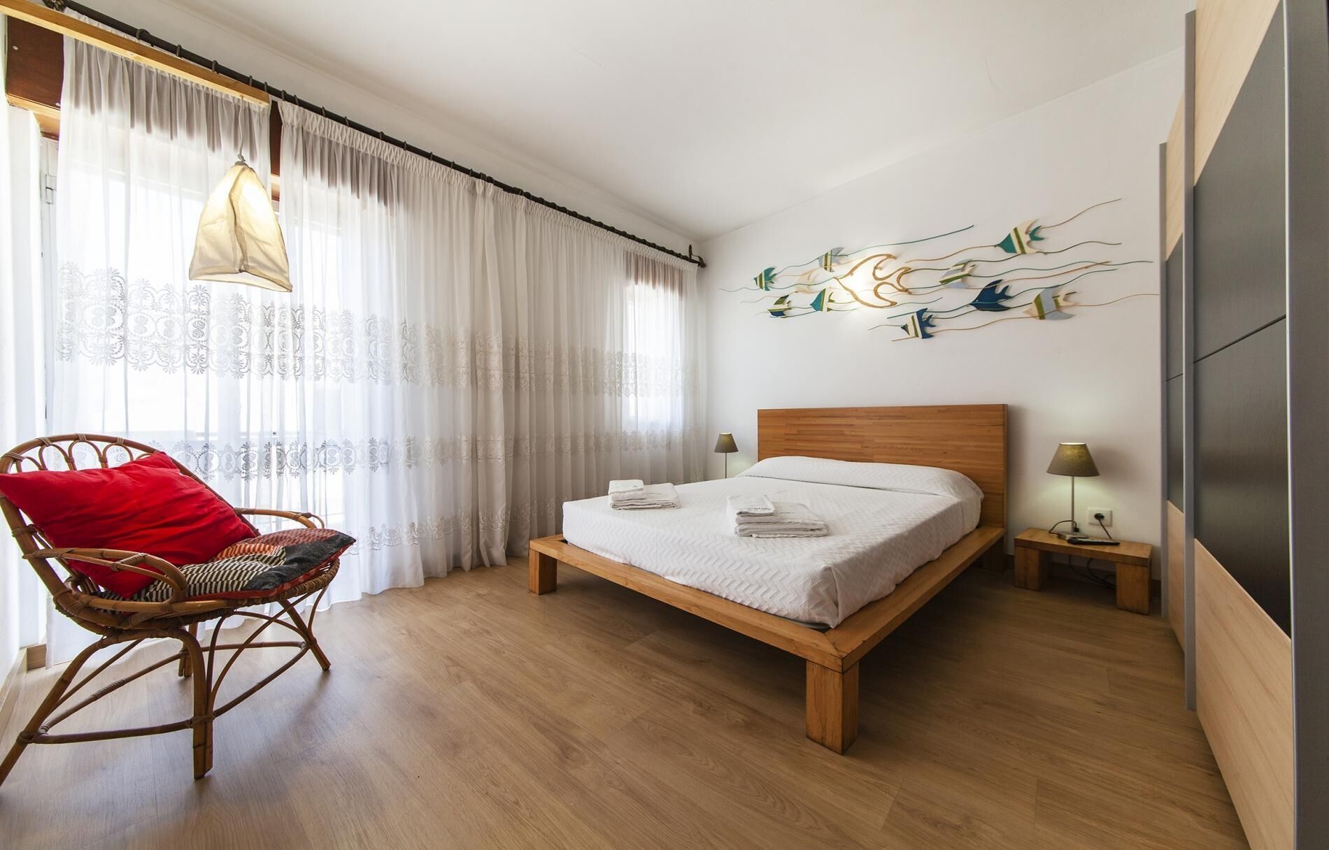 Wifi gratis y ropa de cama