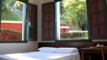 Standard Double Room | Minibar, free WiFi, bed sheets