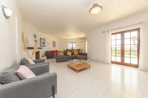 Living area - G - Bedroom 4 in Vila Ceu (Odiáxere)