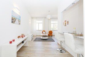 Interior - B50 - Main Square Apartment in Lagos (Lagos)