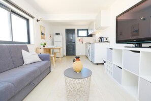 TV