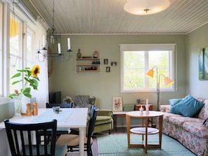 House | Dining