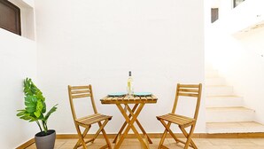 Dining - R - Bedroom 5 in Casa do Moinho Guesthouse (Odiáxere)