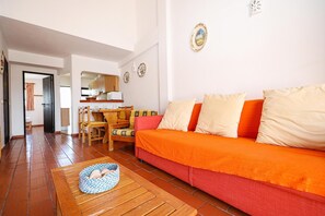 TV - B71 - Pipa's House in Lagos (Lagos)