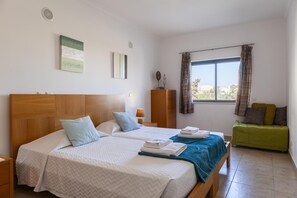Free WiFi, bed sheets, wheelchair access