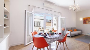 Dining - B13 - Patio Apartment in Casa Feliz (Lagos)