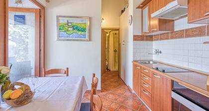 Valdarke Sea View Apartment