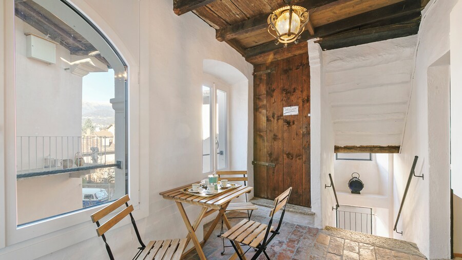 Historical Caslano Apartments