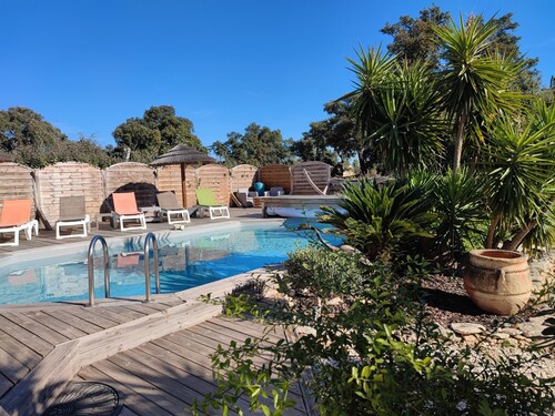 Traditional villa with swimming pool, in the heart of Porto-Vechio