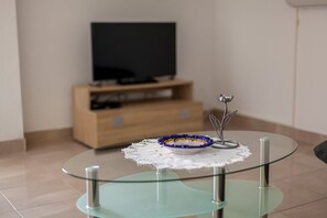 Interior - Spacious one-bedroom apartment with air conditioning (Sveti Vid Miholjice)