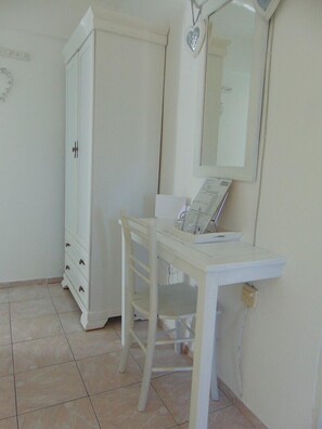 Interior - Vintage apartment in Malinska with WiFi and AC (Malinska)