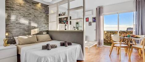 Fer et planche à repasser, Wi-Fi gratuit, draps fournis