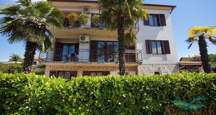 Apartment in Malinska für 2-3 Personen mit Klimaanlage und WLAN im Erdgeschoss