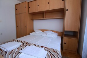 1 多间卧室、WiFi、床单