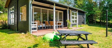 House | Tempat makan luar
