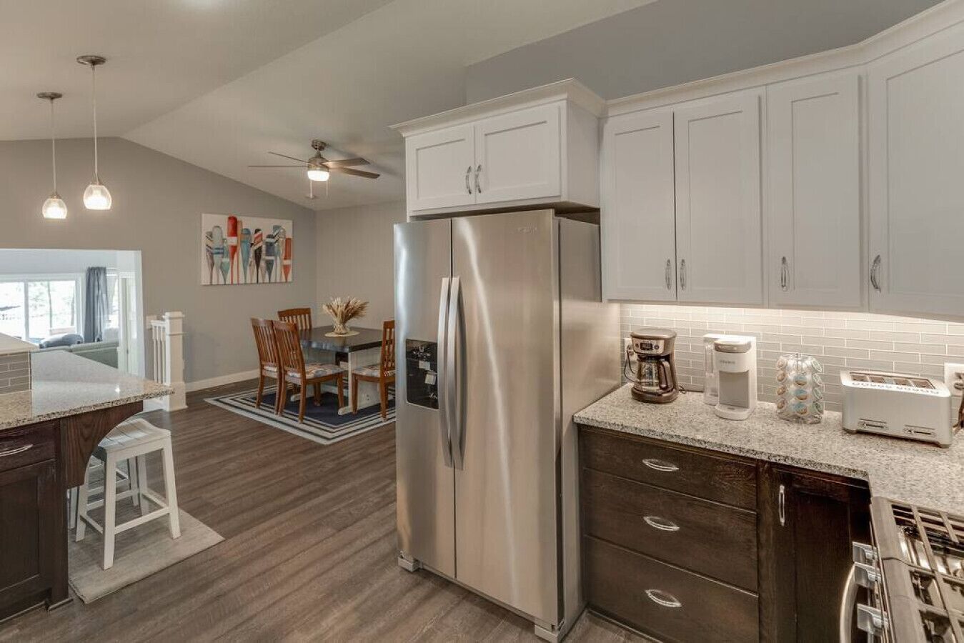 雪櫃、微波爐、焗爐、爐具