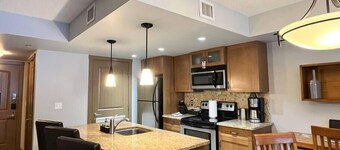 Perfect family 2-bed Condo with hot tub