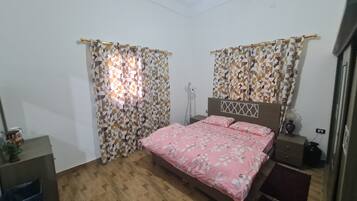 1 bedroom, WiFi, bed sheets