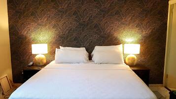 Comfort Villa | 1 bedroom, Egyptian cotton sheets, premium bedding, pillowtop beds