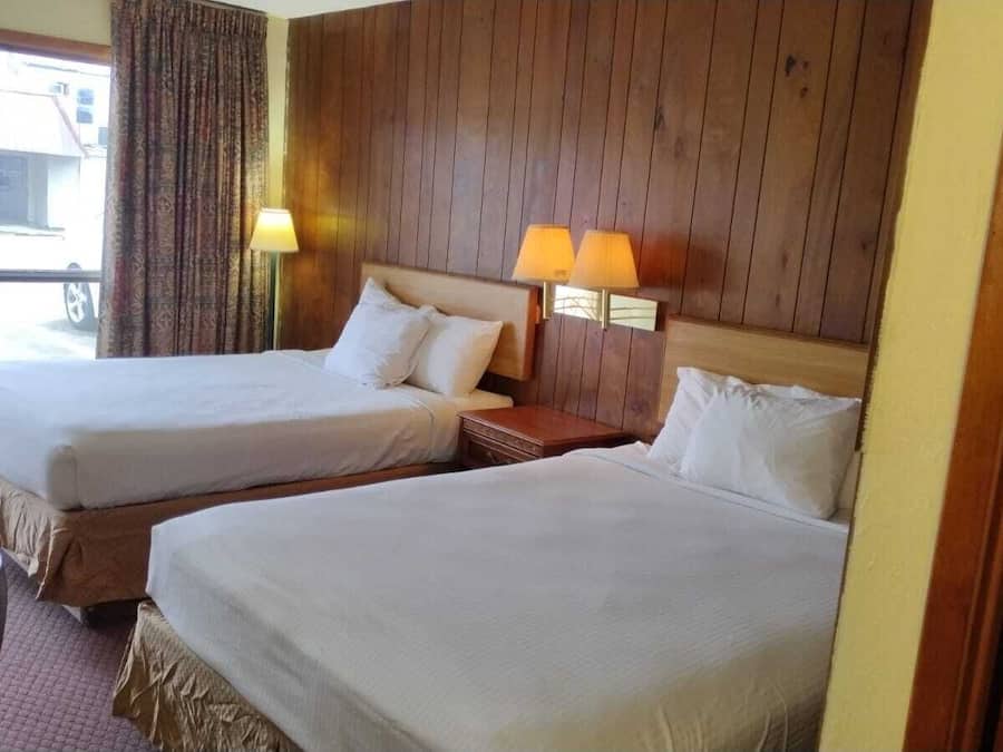 Basic Double Room | Free WiFi, bed sheets