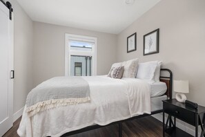 2 bedrooms, iron/ironing board, travel cot, WiFi