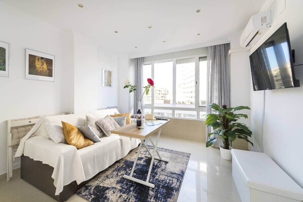 TV - Gala de SteraM Flats Torremolinos (Torremolinos)