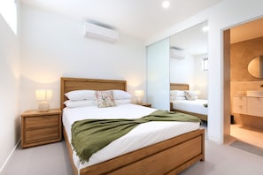 2 chambres, fer et planche Ă repasser, Wi-Fi, draps fournis